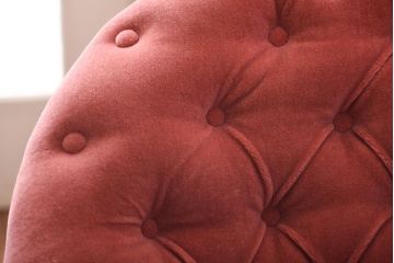 アンティーク家具　イギリスアンティーク　フリンジ付きカウチソファ