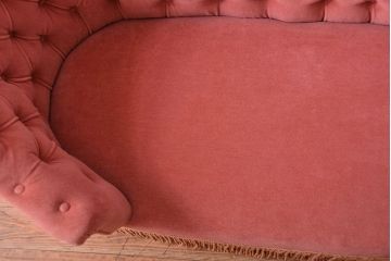 アンティーク家具　イギリスアンティーク　フリンジ付きカウチソファ