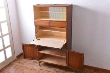 アンティーク家具　ミッドセンチュリースタイル　remploy社　キッチンキャビネット