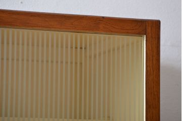 アンティーク家具　ミッドセンチュリースタイル　remploy社　キッチンキャビネット