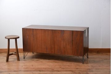 アンティーク家具　アンティーク　前面黒檀材!鉄脚付きローチェスト