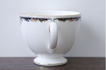 アンティーク雑貨　ウェッジウッド・オズボーンカップ&ソーサー5客セット・スウィートプラムプレート