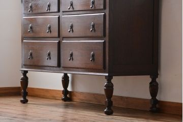 アンティーク家具　イギリスアンティーク　高級感あふれるオーク材のミラー付きサイドボード