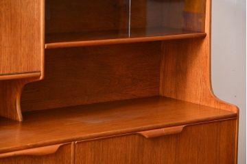 ヴィンテージ家具　北欧ビンテージ　シンプルでおしゃれなサイドボード