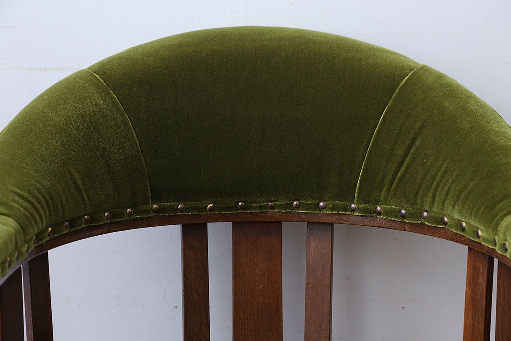 レトロ家具　アンティーク　レトロでおしゃれな古いナラ材の回転椅子