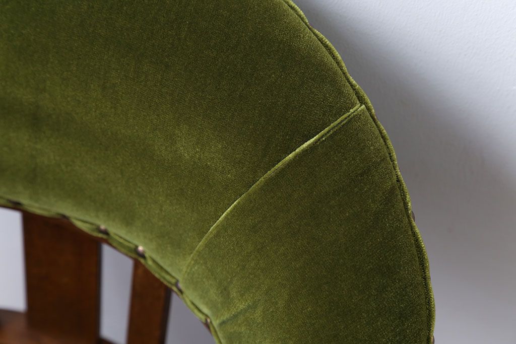 レトロ家具　アンティーク　レトロでおしゃれな古いナラ材の回転椅子