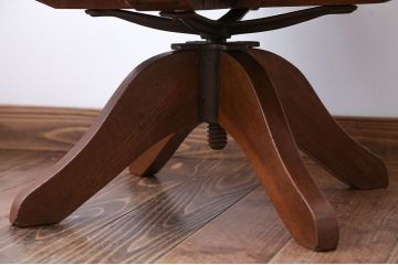 レトロ家具　アンティーク　レトロでおしゃれな古いナラ材の回転椅子