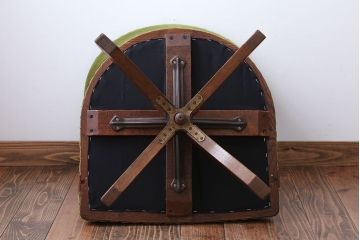 レトロ家具　アンティーク　レトロでおしゃれな古いナラ材の回転椅子