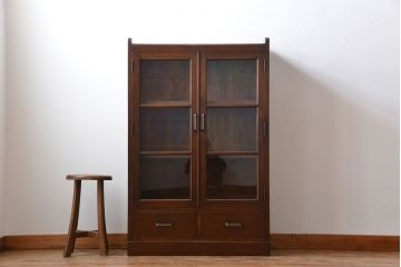 アンティーク家具　アンティーク　シンプルで小ぶりな古い木製の本箱