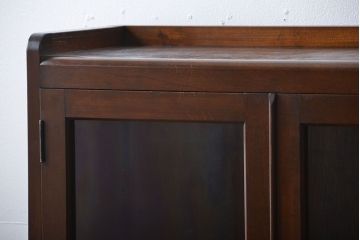 アンティーク家具　アンティーク　シンプルで小ぶりな古い木製の本箱