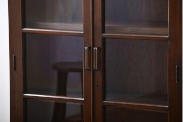 アンティーク家具　アンティーク　シンプルで小ぶりな古い木製の本箱