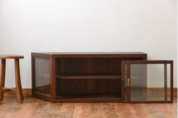 アンティーク家具　アンティーク　古い木製の変わり型引き戸収納棚