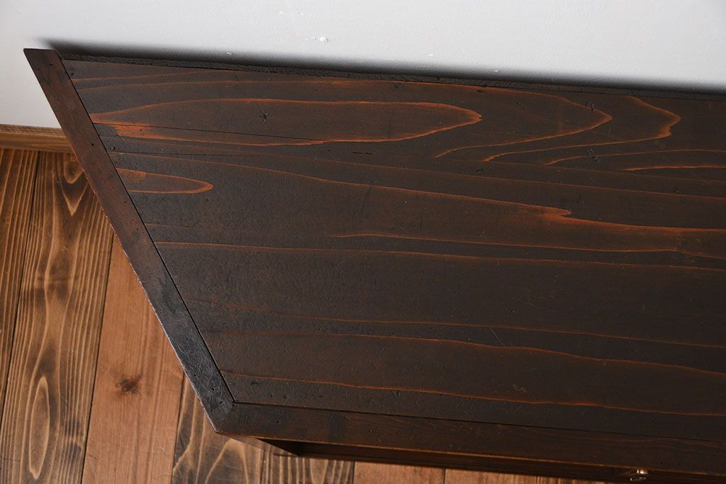 アンティーク家具　アンティーク　古い木製の変わり型引き戸収納棚