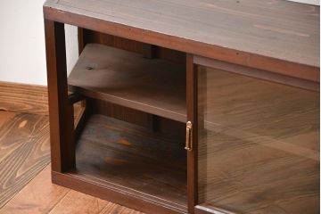 アンティーク家具　アンティーク　古い木製の変わり型引き戸収納棚