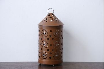 アンティーク雑貨　北欧ビンテージ　古い銅製のかわいいキャンドルシェード