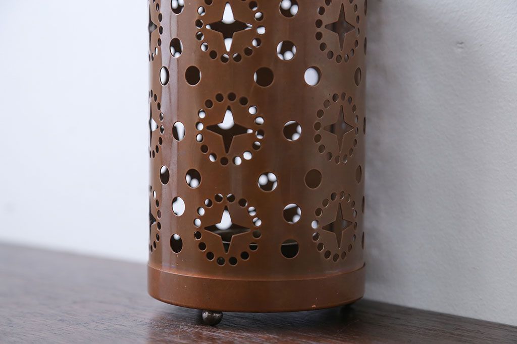 アンティーク雑貨　北欧ビンテージ　古い銅製のかわいいキャンドルシェード