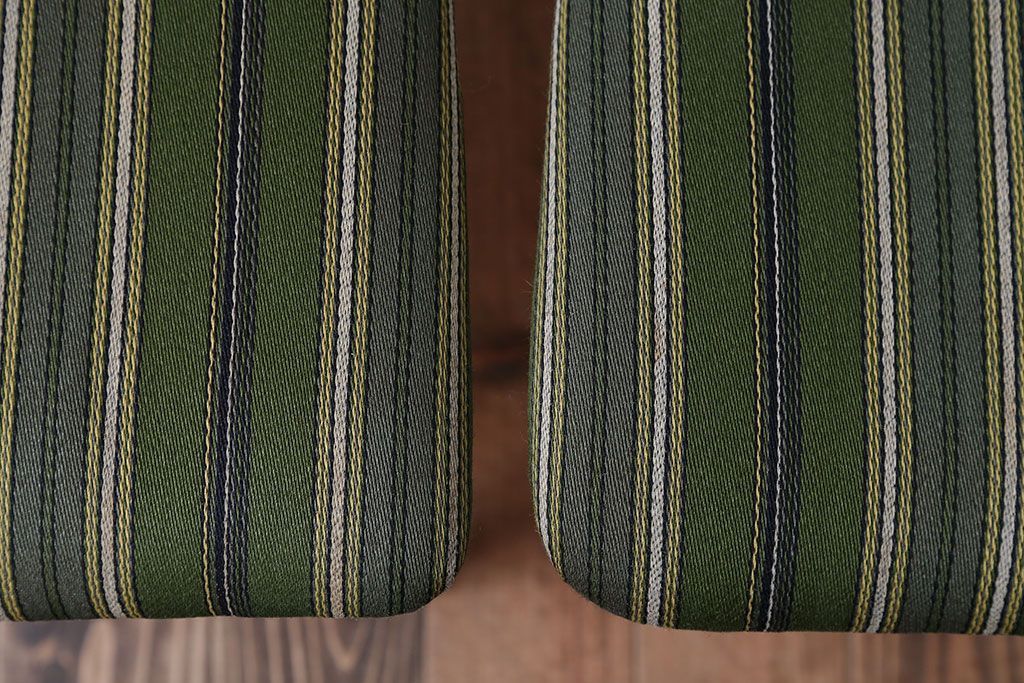 ヴィンテージ家具　北欧ビンテージ　チーク材のシンプルでおしゃれなダイニングチェア2脚セット