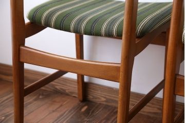 ヴィンテージ家具　北欧ビンテージ　チーク材のシンプルでおしゃれなダイニングチェア2脚セット