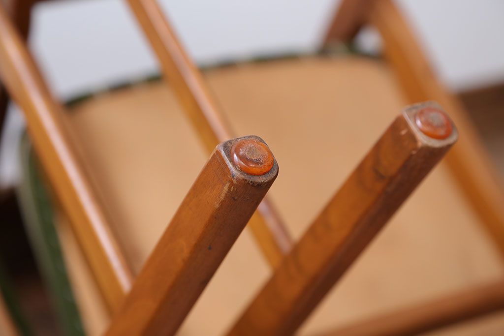 ヴィンテージ家具　北欧ビンテージ　チーク材のシンプルでおしゃれなダイニングチェア2脚セット