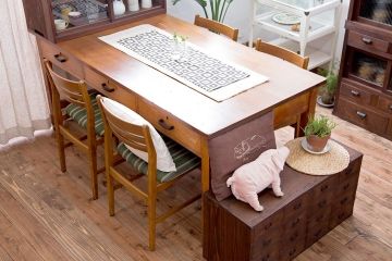 ヴィンテージ家具　北欧ビンテージ　チーク材のシンプルでおしゃれなダイニングチェア(1)