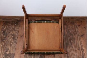 ヴィンテージ家具　北欧ビンテージ　チーク材のシンプルでおしゃれなダイニングチェア(1)