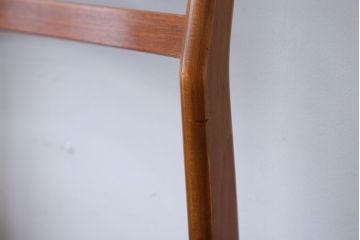 ヴィンテージ家具　北欧ビンテージ　チーク材のシンプルでおしゃれなダイニングチェア(2)