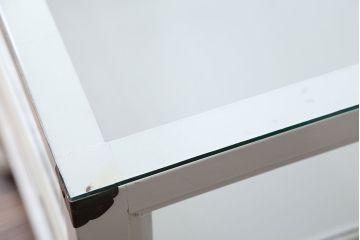 アンティーク家具　アンティーク　飾り棚付きペイントガラスケース