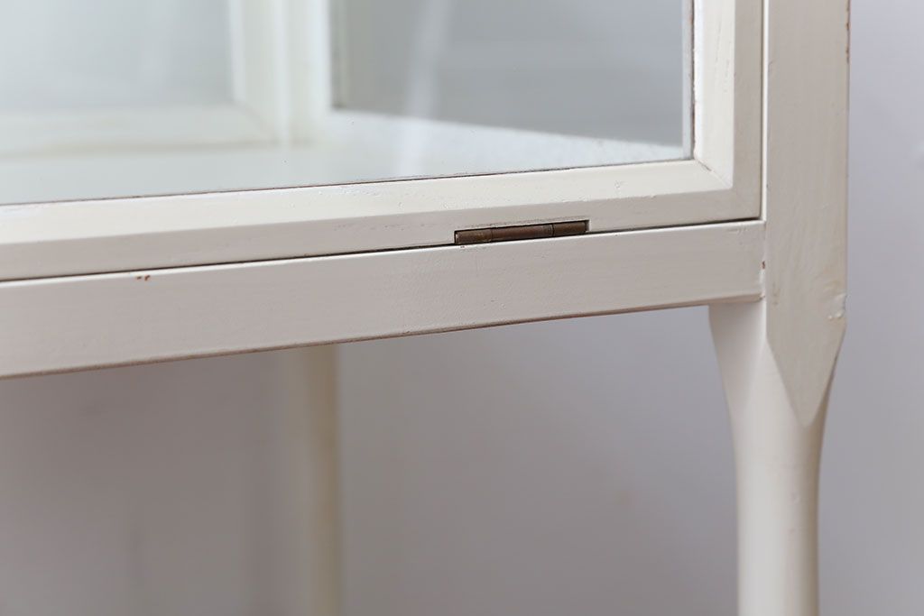 アンティーク家具　アンティーク　飾り棚付きペイントガラスケース