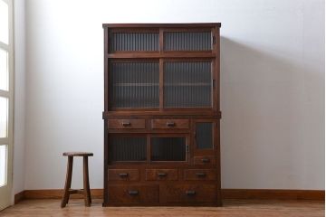 アンティーク家具　アンティーク　モールガラス入り!古い木製の縦型重ね収納棚