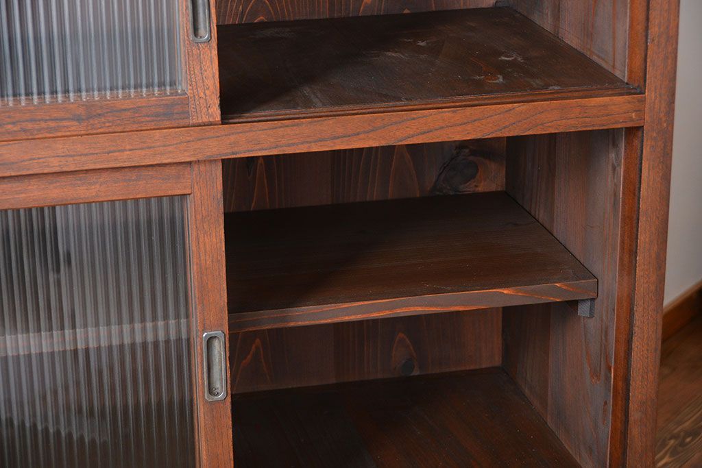 アンティーク家具　アンティーク　モールガラス入り!古い木製の縦型重ね収納棚