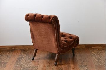 アンティーク家具　イギリスアンティーク　高級感あふれるシックな1人掛けソファ