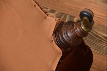 アンティーク家具　イギリスアンティーク　高級感あふれるシックな1人掛けソファ