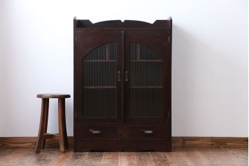 アンティーク家具　アンティーク　古い木製のモールガラス入り本箱