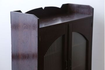 アンティーク家具　アンティーク　古い木製のモールガラス入り本箱