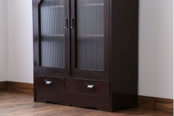 アンティーク家具　アンティーク　古い木製のモールガラス入り本箱