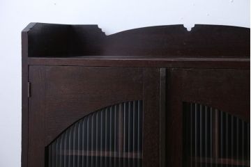 アンティーク家具　アンティーク　古い木製のモールガラス入り本箱