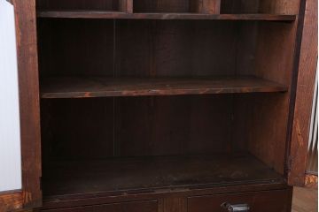 アンティーク家具　アンティーク　古い木製のモールガラス入り本箱