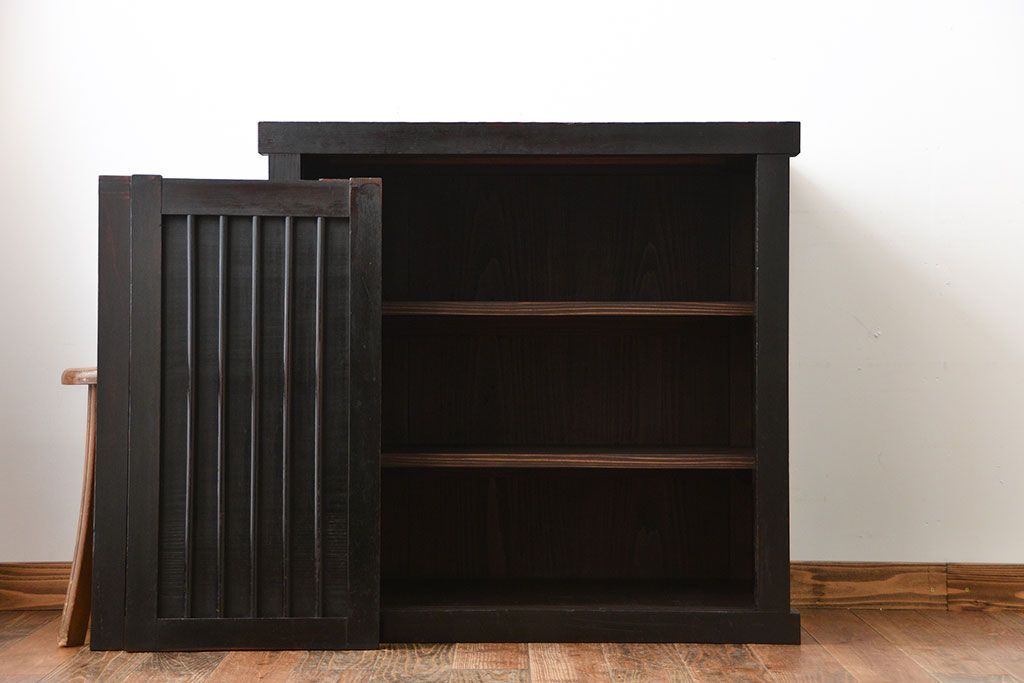 アンティーク家具　古民具・骨董　江戸〜明治　古い木製の味わい深い収納棚