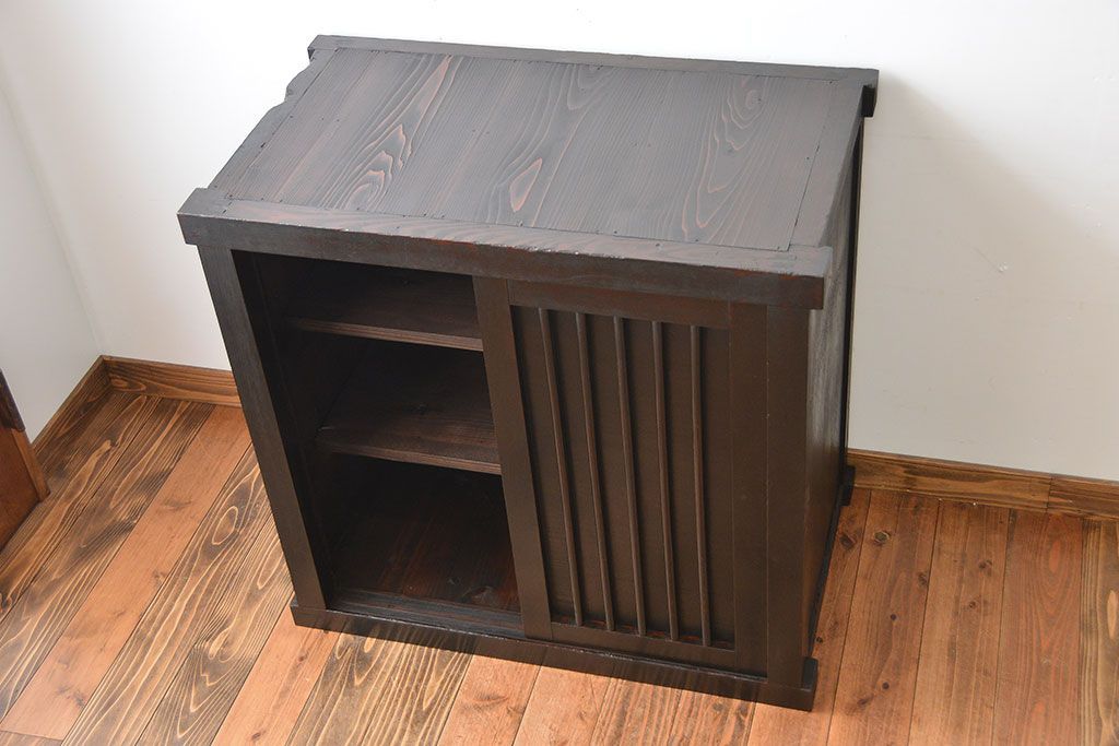 アンティーク家具　古民具・骨董　江戸〜明治　古い木製の味わい深い収納棚