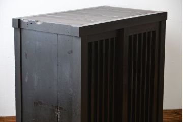 アンティーク家具　古民具・骨董　江戸〜明治　古い木製の味わい深い収納棚