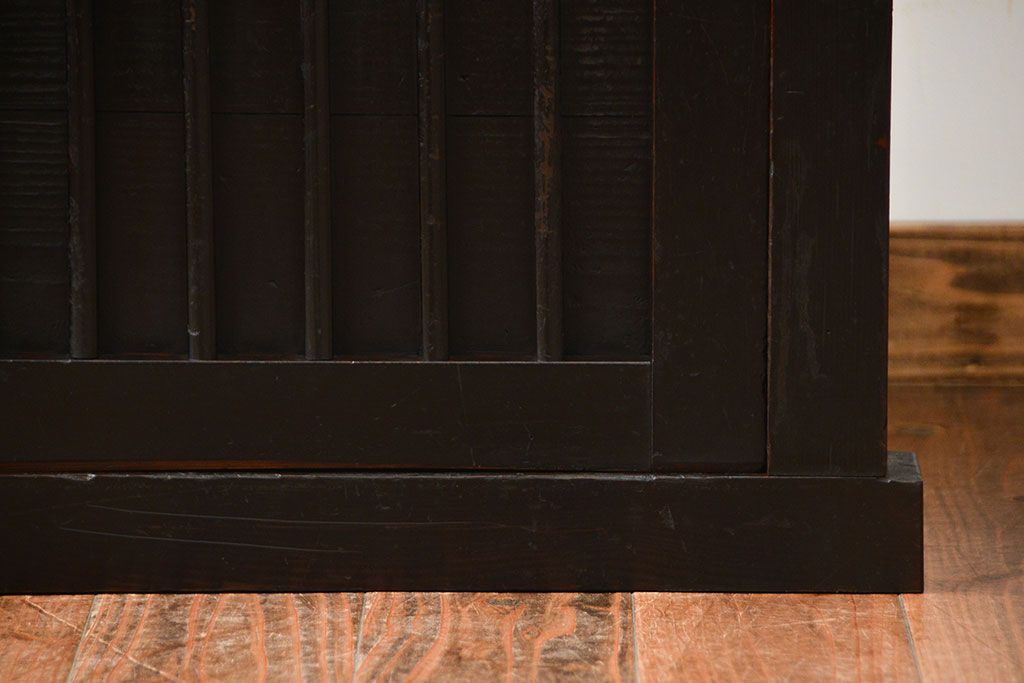 アンティーク家具　古民具・骨董　江戸〜明治　古い木製の味わい深い収納棚