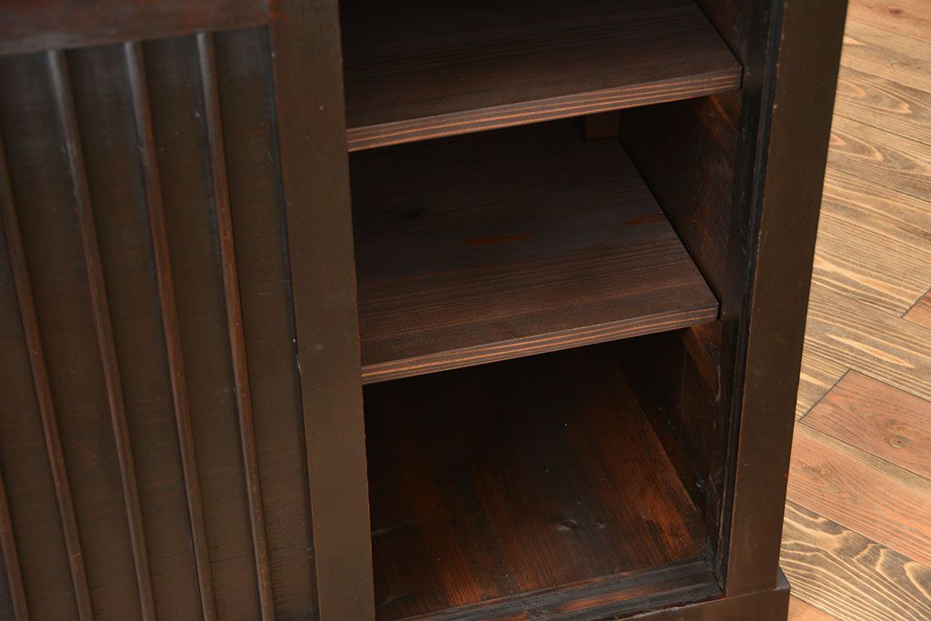アンティーク家具　古民具・骨董　江戸〜明治　古い木製の味わい深い収納棚