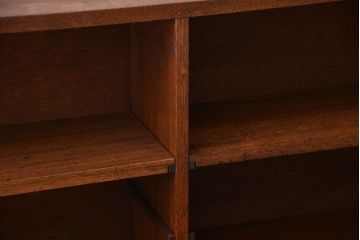 アンティーク家具　アンティーク　古い木製のシンプルな薄型本棚(1)