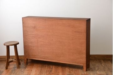 アンティーク家具　アンティーク　古い木製のシンプルな薄型本棚(1)