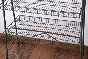 レトロ家具　昭和レトロ　シャビーなアイアンディスプレイラック(飾り棚・陳列棚)