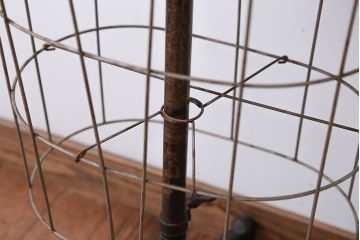 アンティーク雑貨　イギリスアンティーク　古い洋品店のおしゃれなトルソー