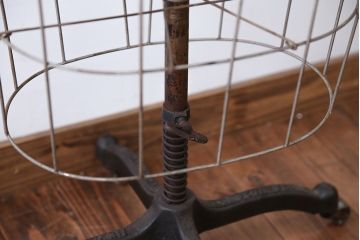 アンティーク雑貨　イギリスアンティーク　古い洋品店のおしゃれなトルソー