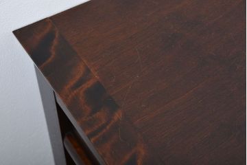 中古　北海道民芸家具　シックな脚付きサイドボード