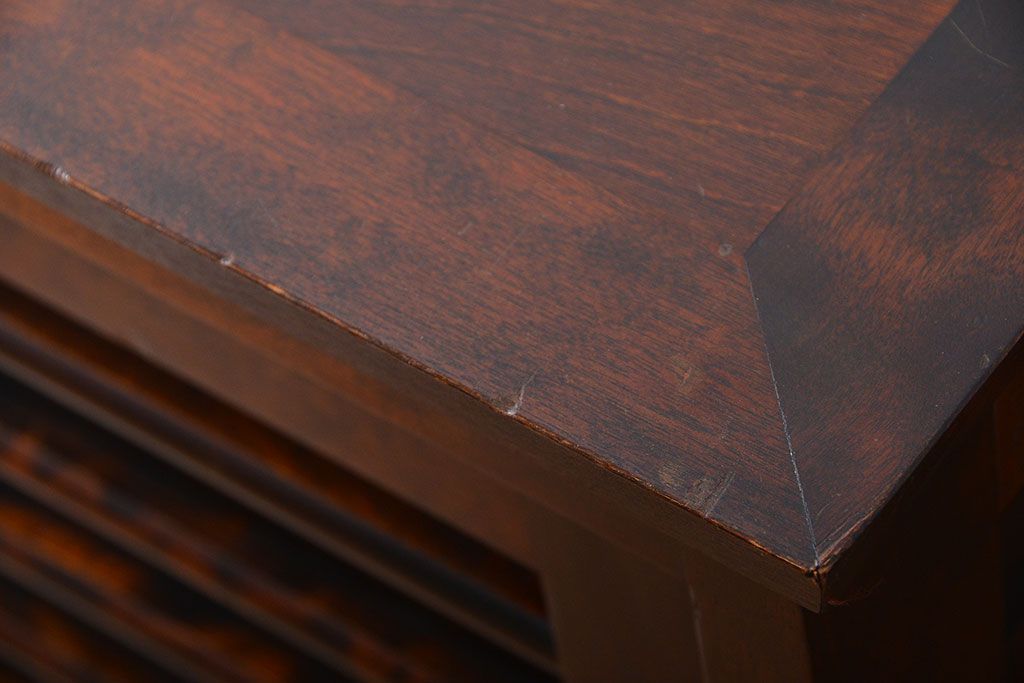 中古　北海道民芸家具　シックな脚付きサイドボード