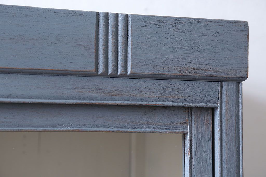 アンティーク家具　アンティークペイント　大きな重ねガラス戸収納棚